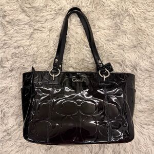 Coach ‘Gallery’ East West Patent Leather Shoulder Bag - Black